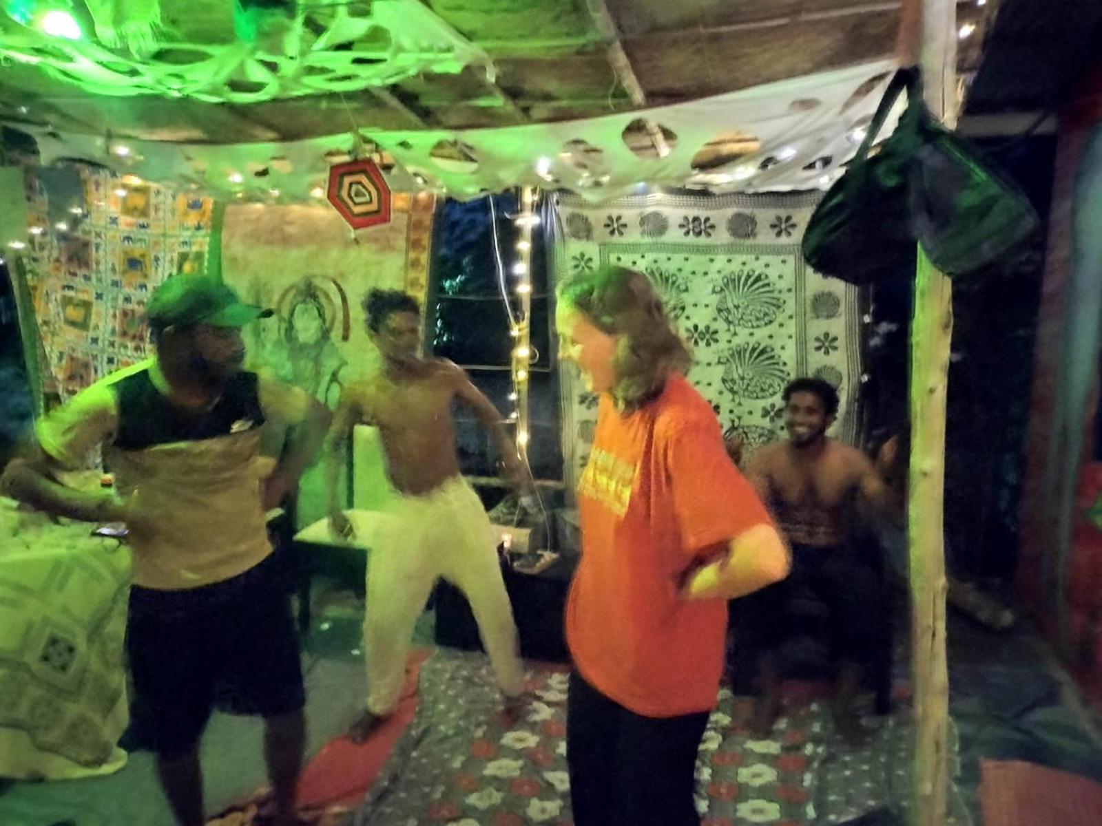 Peace And Love Beach Homestay Alappuzha Εξωτερικό φωτογραφία